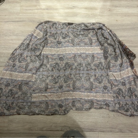 Light Cardigan - Picture 3 of 3